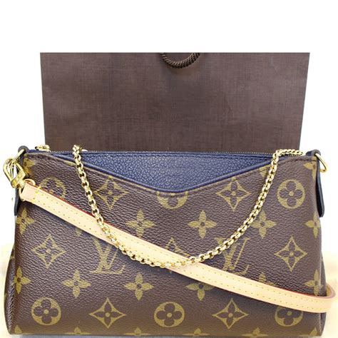 lv monogram pallas clutch|Louis Vuitton Monogram Pallas Clutch .